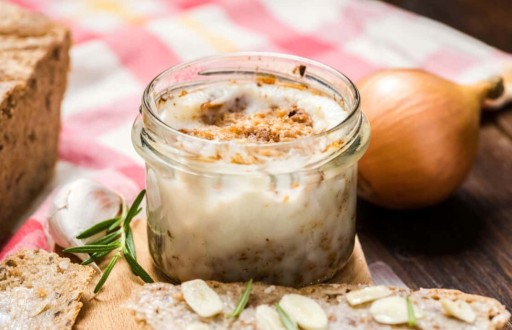 DOMÁCA PIKNIKOVÁ BRADLO SO ŠKRUBENÍM A CIBUĽOU 260G