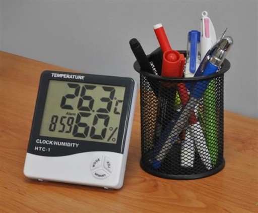 Izoxis 3466 elektronická digitálna meteostanica + hodiny