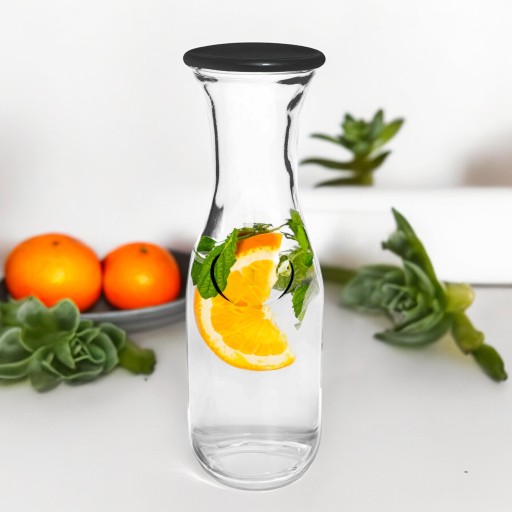 KARAFA 1000 ml na víno, vodu, džús S viečkom, uzavretý, univerzálny pohár