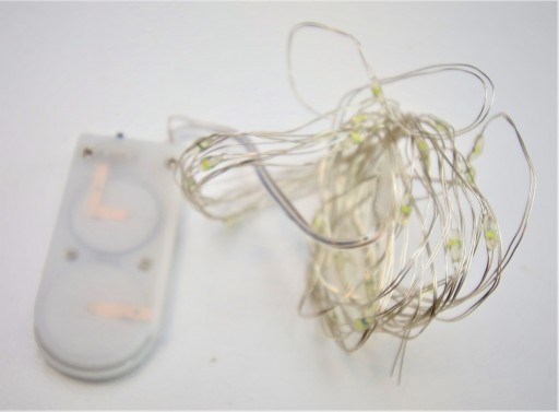 DRÔTOVÉ LAMPY 30 LED BATÉRIÍ BIELE SVETLO 3m