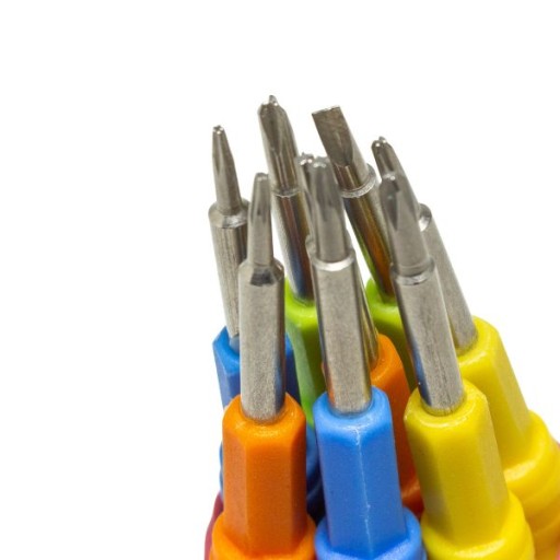 SADA PRESNÝCH SKRUTKOVAČOV, 9 PRVKOV. Magnetické skrutkovače