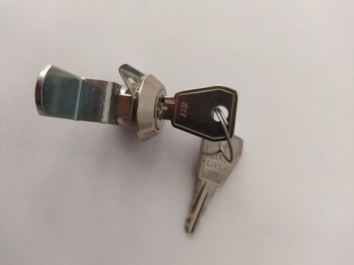 VAČKOVÝ ZÁMOK 827 EURO- ZÁMKY PODKOVA + 2 KĽÚČE