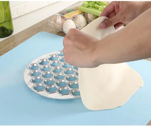 FORMULÁR NA HNEDLE NA 37 UŠÍ PIEROGI RAVIOLI PIELMIENI PRO