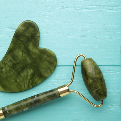 Gua Sha kameň na masáž tváre zelený jadeit kobido kameň SEOL masér