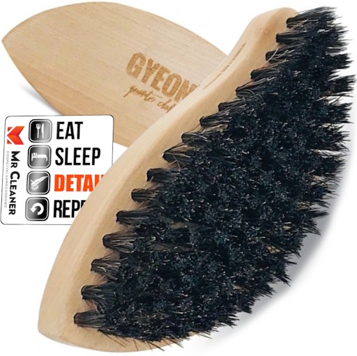Gyeon Q2M LeatherBrush Kožená kefa so štetinami