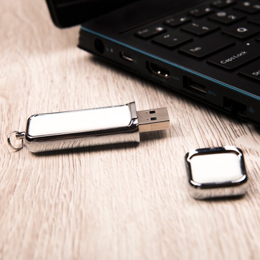 USB kľúč 512 MB suvenír Prvé sväté prijímanie GRAVER