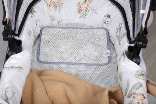 UNIVERZÁLNY PROTISEDACÍ VANKÚŠEK DO KOČÍKU BABYMAM A GONDOLOVÉ SEDADLO