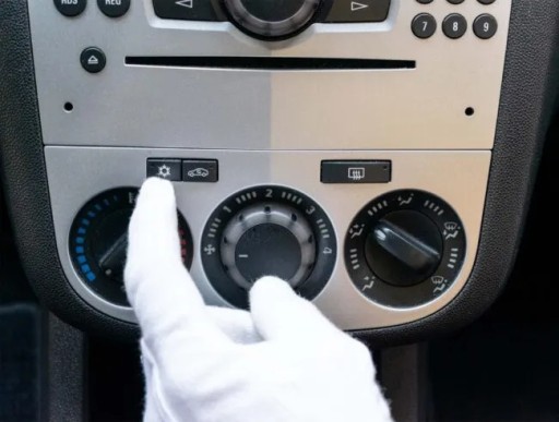 OSVIEŽOVAČ DEFUGINÁLNE ČISTENIE KLIMATIZÁCIE DEZINFEKCIA NOVÉ AUTO