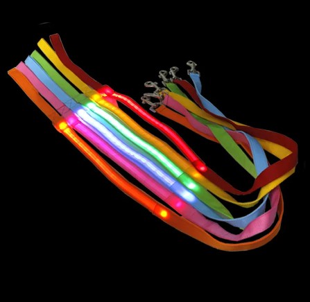 SVIETIACE LED USB vodítko pre psa, MODRÉ, 120 cm