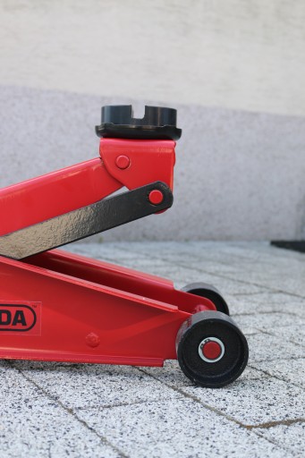 Guma na zdvihák, 95mm gumová podložka s drážkou