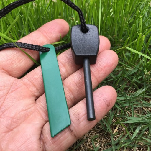 Magnesium Firestarter Military Survival Eternal Match pre krbový gril