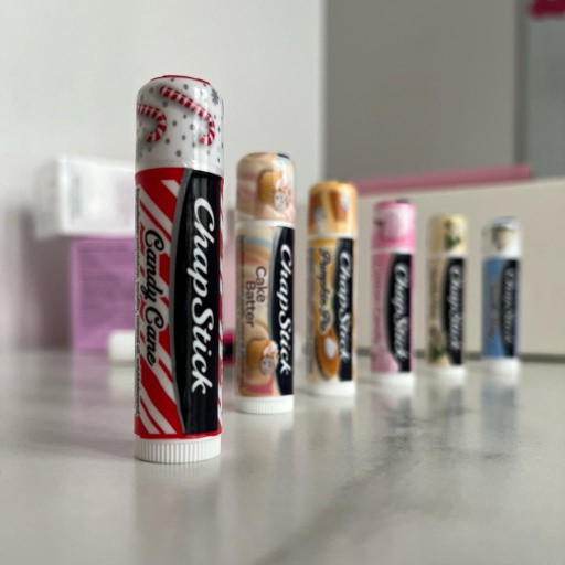 Cake Batter Chapstick hydratačný balzam na pery 1 kus