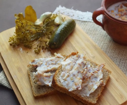 Vidiecka bravčová masť s cibuľou v dóze 180g Szubryt