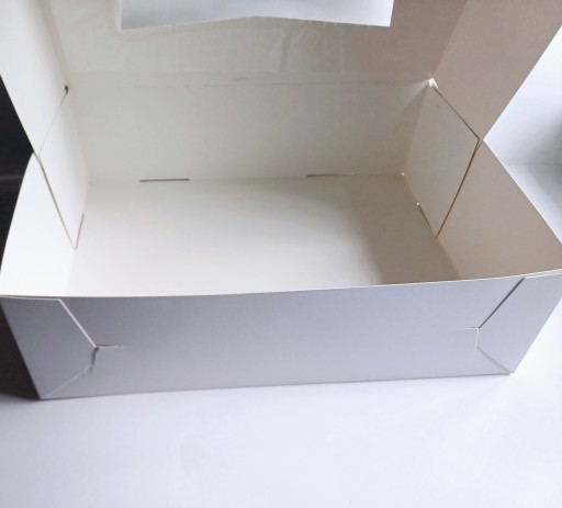 KRABIČKA NA CATERNING TORTU 32x42x13 cm s okienkom biela _1 ks