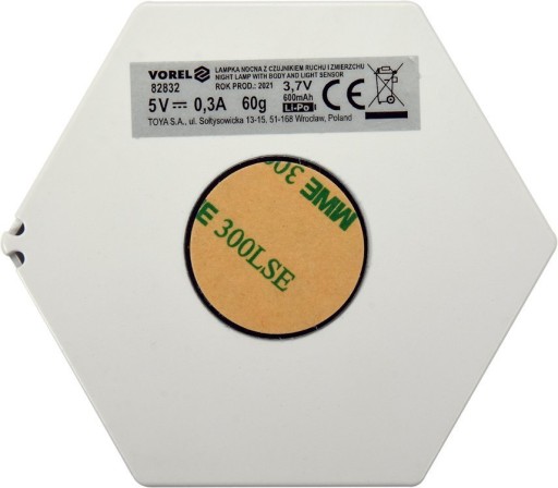 NOČNÁ LAMPA SENZOR POHYBU A SÚMRAK 600mAh BATÉRIA