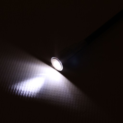 FLEXIBILNÝ MAGNETICKÝ UCHOVÁVAČ s LED BATERKA 57cm