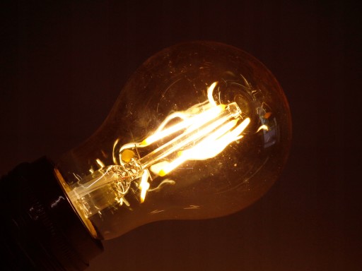 Dekoratívna LED žiarovka E27 Retro Edison 2W COG GOLD