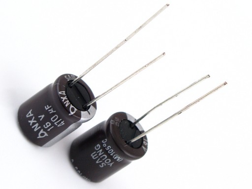KONDENZÁTOR 470uF / 16V 10x12,5mm NÍZKY E.S.R. 7000h SAMYOUNG - 2 KS