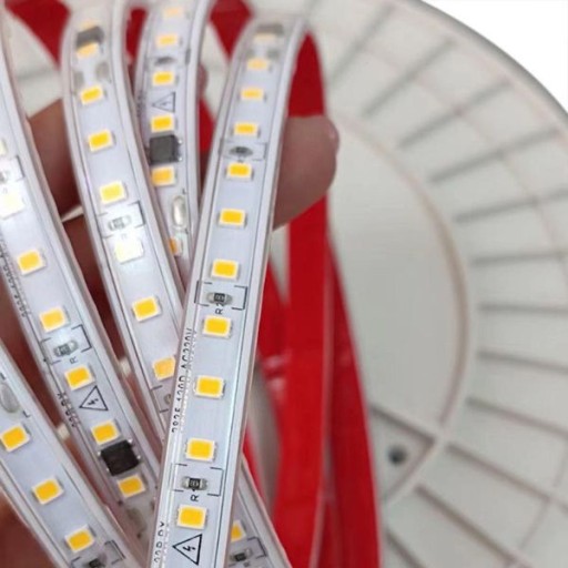 SMD2835 LED pásik 230V na meter 120l/m 8W/m IP65 TEPLÁ BIELA