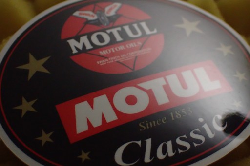 MOTUL STARÁ NÁLEPKA UNIKAT unikát 7,6 x 6,6 cm