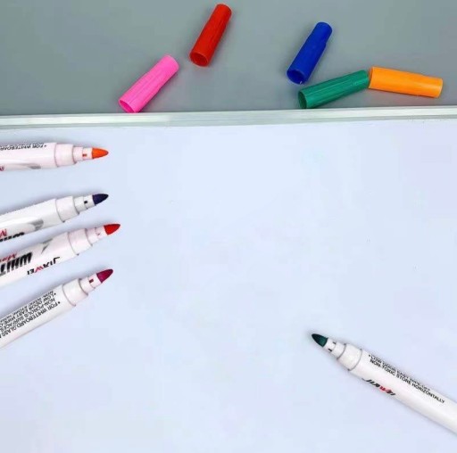 Permanentné fixky stierateľné za sucha a popisovače na tabuľu, sada 12 kusov