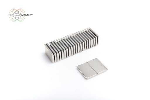 Segmentový magnet R50,2xR47,9x14,95x24 N45H 1 ks