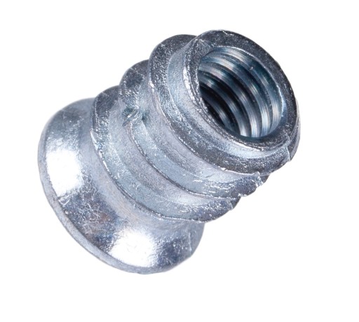 10 x zásuvka M6x10, skrutkovacia matica, rampa, vybranie