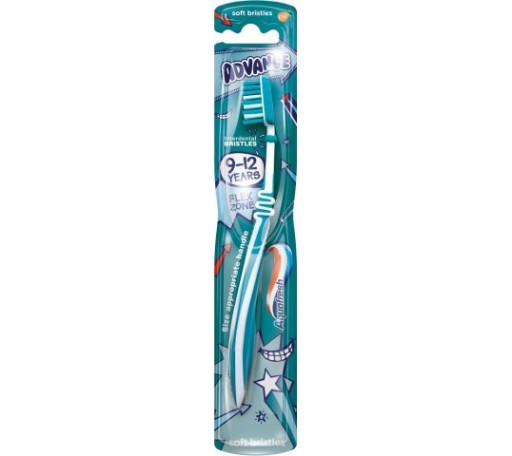 Zubná kefka Aquafresh Advance pre deti 9-12 rokov 1ks (mix farieb