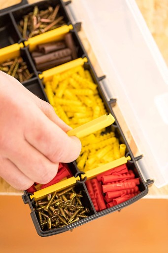 ORGANIZÁTOR S PRIESTORMI 9'' STST81679-1 STANLEY