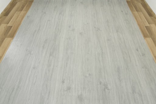 šírka 2 m PVC KOBEREC SIVÁ KRÉMOVÁ AKO DOSKY