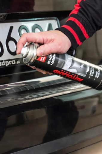 Na údržbu líšt a nárazníkov AUTOLAND PREMIUM SPRAY
