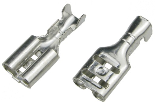 Zásuvka do auta 4,8mm (10ks) /0055-10