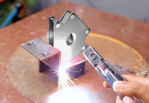 MAGNETICKÝ ZVÁRACÍ UHĽOVÝ DRŽÁK 23 KG MAGNET NA ZVÁRANIE ZVÁRACÍM STROJOM