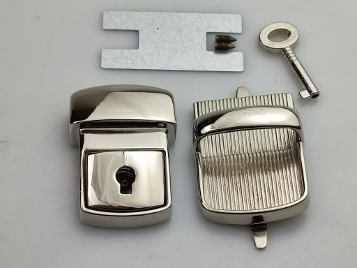 Zapínanie na zips na kabelku 27/40 mm strieborná