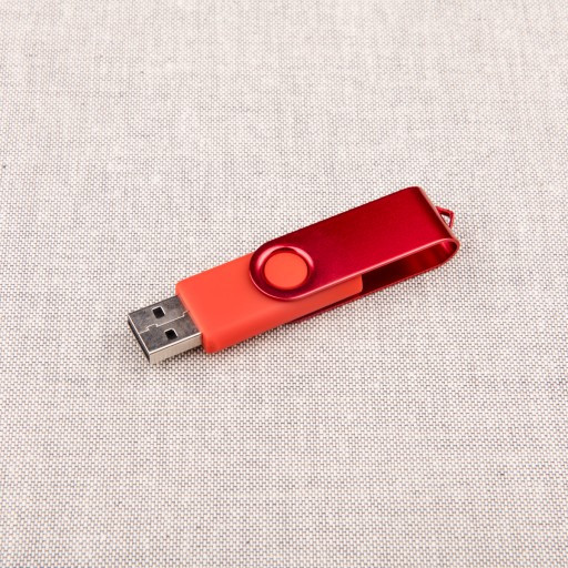 rôzne farby PENDRIVE 1 GB USB 2.0 FLASH TWISTER