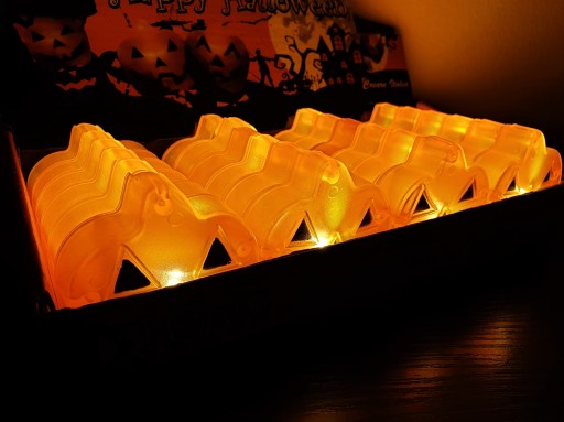 HALLOWEENSKÉ DEKORÁCIE TEKVICOVÁ POSTAVA NA BATÉRIU ŽIARIVÁ DEKORATÍVNA OZDOBA