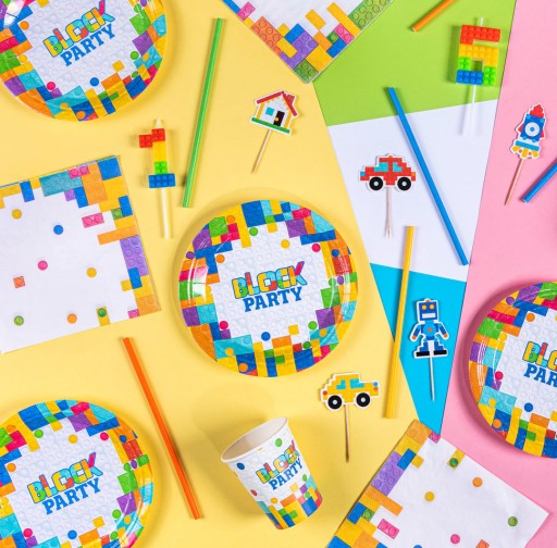 Papierové taniere Farebné bloky Birthday Party 18cm 6ks.