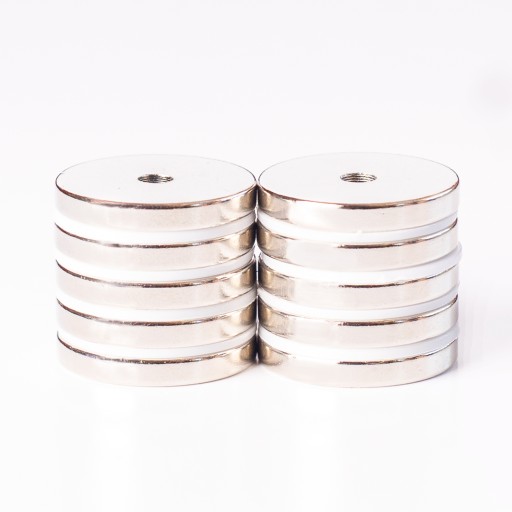 NEODYMOVÝ MAGNET NA SKRUTKU 20x3 mm SILNÝ - 1 KS