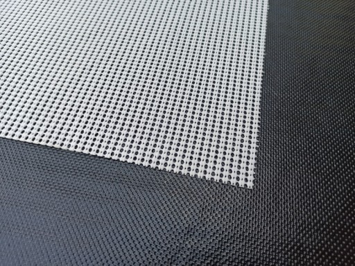 Protišmyková podložka pod koberec 60x110cm sieťka