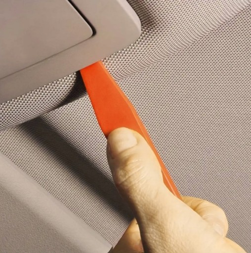 NÁRADIE NA AUTOČALÚNENIE sťahováky na odstraňovanie plastov