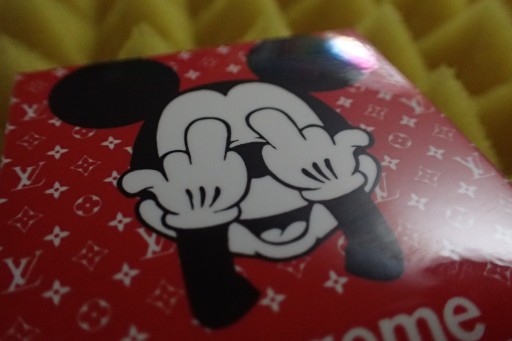 NÁLEPKA SUPREME OBEY MICKEY MOUSE NÁLEPKA 5 x 5 cm