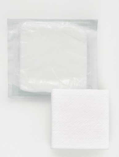 NONVI LUX STERILNÉ NETKANÉ KOMPRESY S 5 x 5 cm 125 KS (25 X 5 KS)