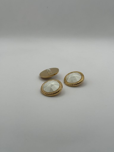 Elegantný gombík, zlatobiely, stred 12mm