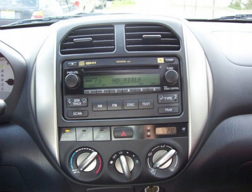 RÁM RÁDIA TOYOTA RAV4 CELICA VERSO 1DIN ČIERNA