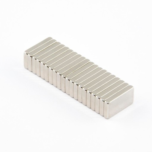 NEODYMOVÝ MAGNET TANIER 13x7x2 N38 - 15 KS