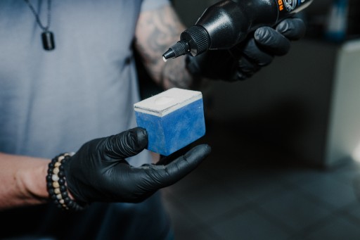 ADBL GLASS CUBE CUBE CUBE RUČNÉ LEŠTENIE OKIEN A SKLA