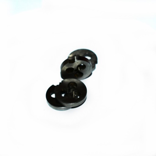 Metrická matrica M2. Závit M2,00x0,40 mm.