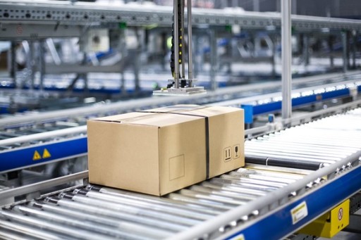 U/UTP prepojovací kábel kat.5e 1m červený PCU5-10CC-0100-R