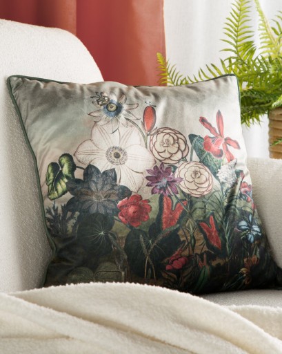 Dekoratívna obliečka na vankúš 45x45 Velvet s kvetmi Velvet 106