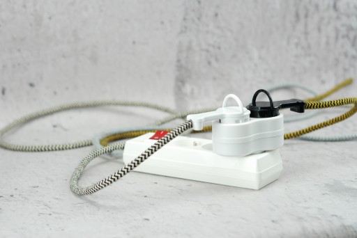 biela rozdvojka s vypínačom Polish loft retro